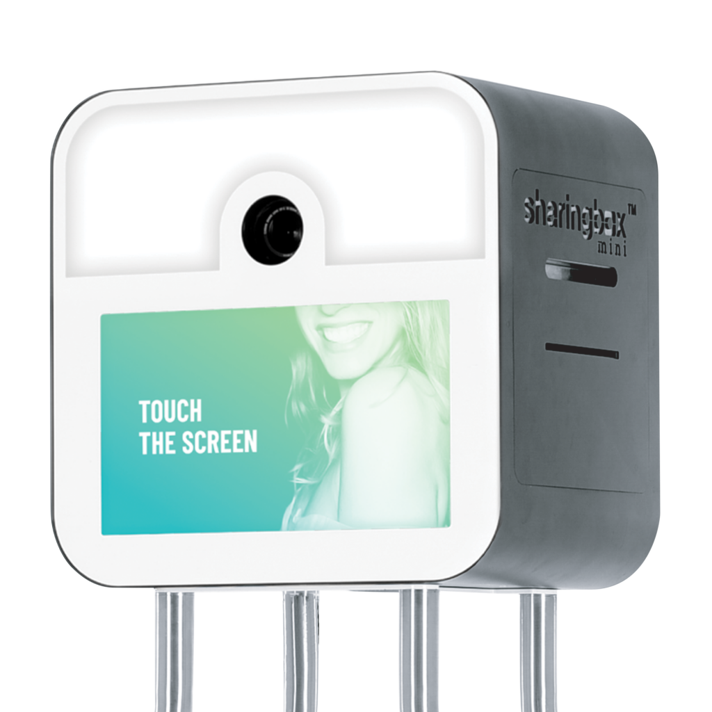 Sharingbox photobooth with camera and greenscreen