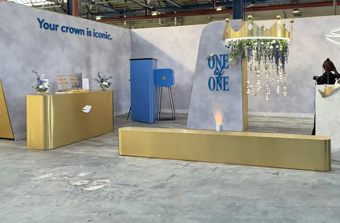 Activation de la marque Dove comprenant l'installation d'un photobooth sharingbox personnalisé.